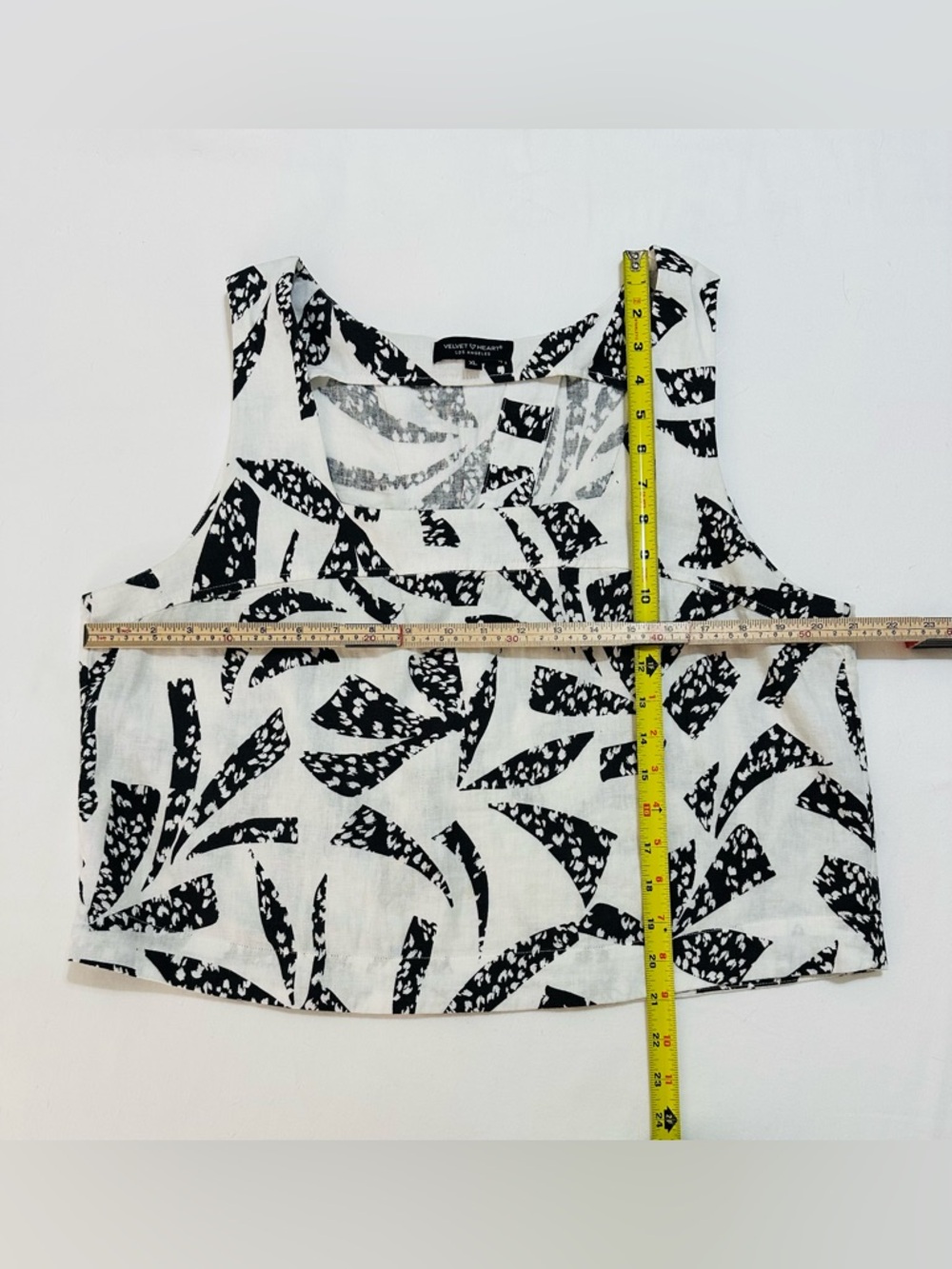 VELVET HEART LOS ANGELES LINEN OPEN BACK BLOUSE TANK TOP BLACK WHITE PRINT XL - Picture 4 of 8